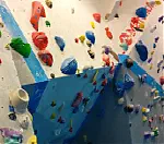 Bouldering the Vauxwall in Vauxhall