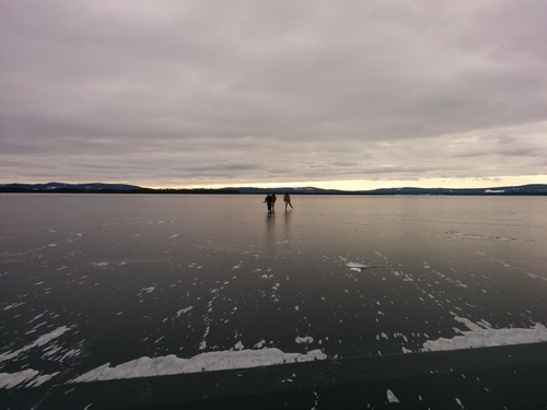 Long distance ice skating on Siljan: Old places, new adventures